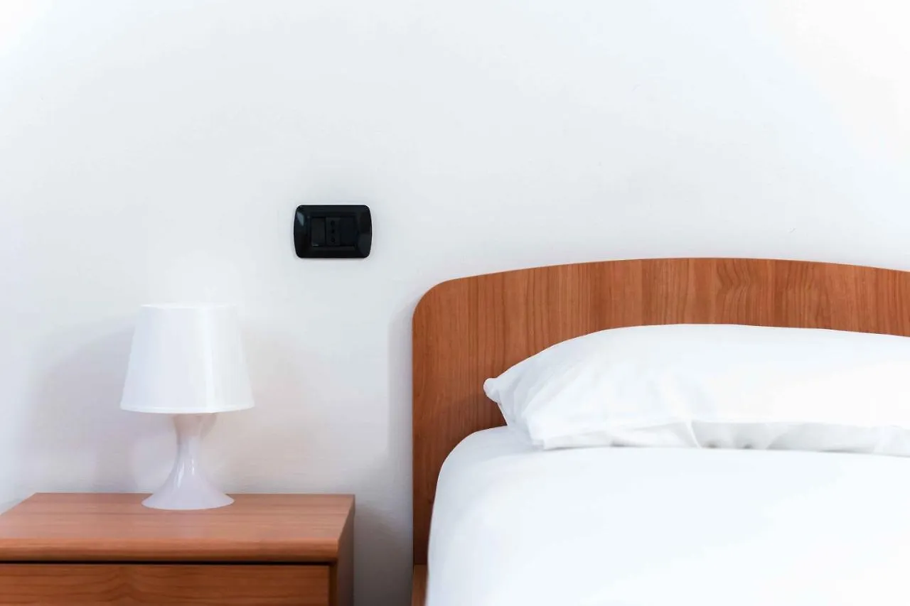 Wayco Rooms Lipomo Guest house